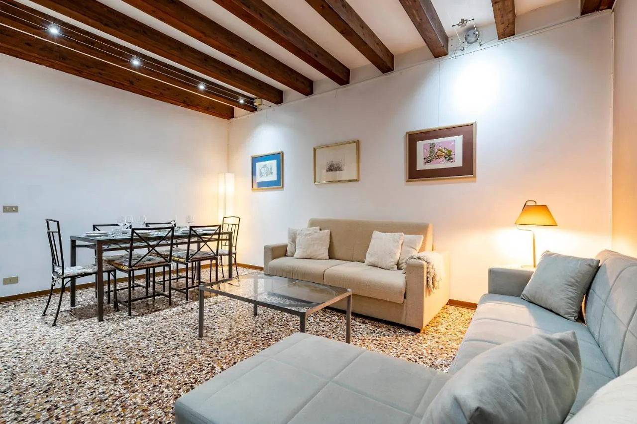San Marco - 2 Bedrooms With Lift Venezia 0*,  Italia